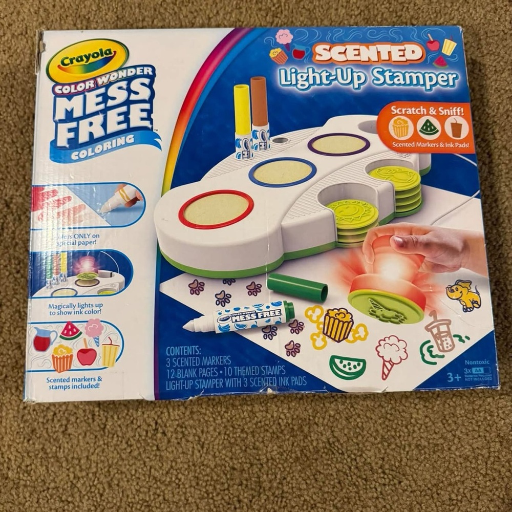 Crayola Mess Free Scented Light-Up Stamper